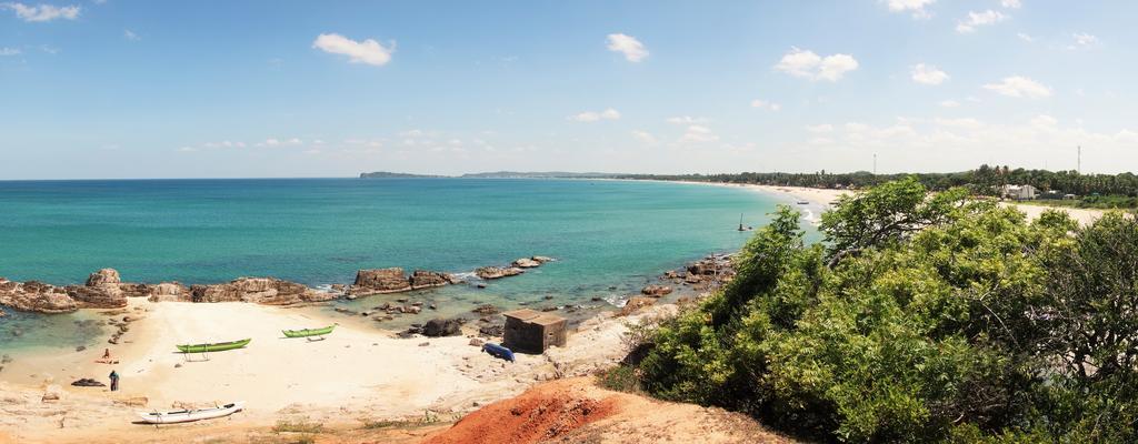 Little White House Hotel Trincomalee Exterior photo